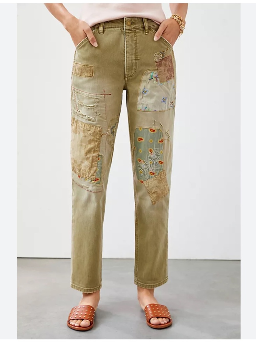 Anthropologie Pilcro The Wanderer Barrel Embroidered Patchwork Pants Size: 25 - Picture 4 of 13